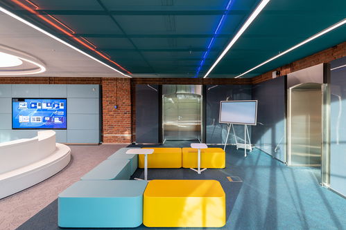 未來(lái)炫境 能源巨頭Gazprom Neft圣彼得堡Zifergauz數(shù)字中心設(shè)計(jì)欣賞